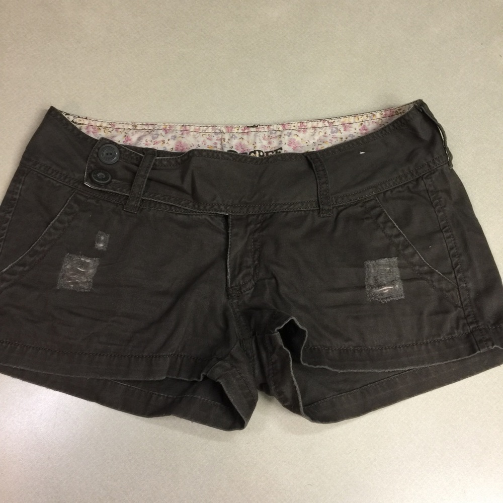 Decree juniors shorts.